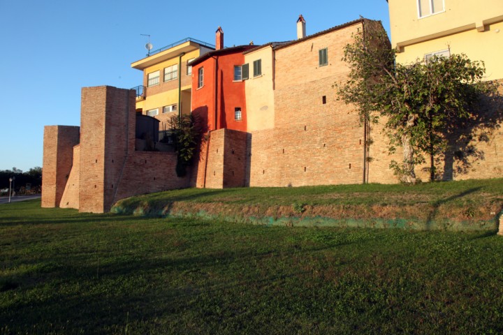 Ancient city walls, San Clemente photo by PH. Paritani