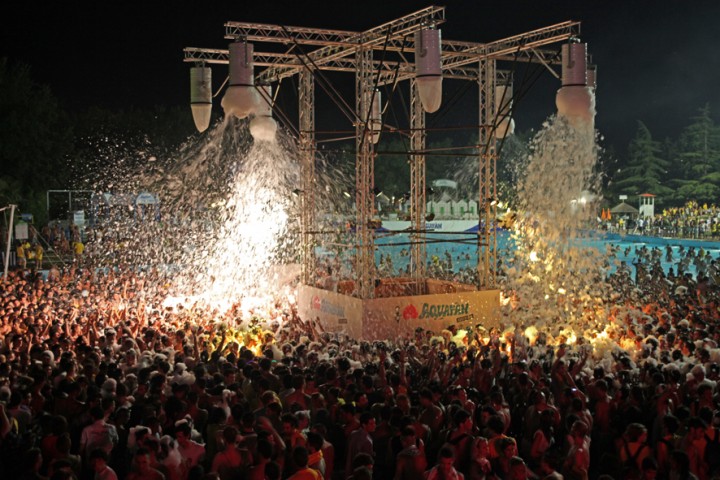 Foam party in Aquafàn, Riccione photo by Archivio Provincia di Rimini