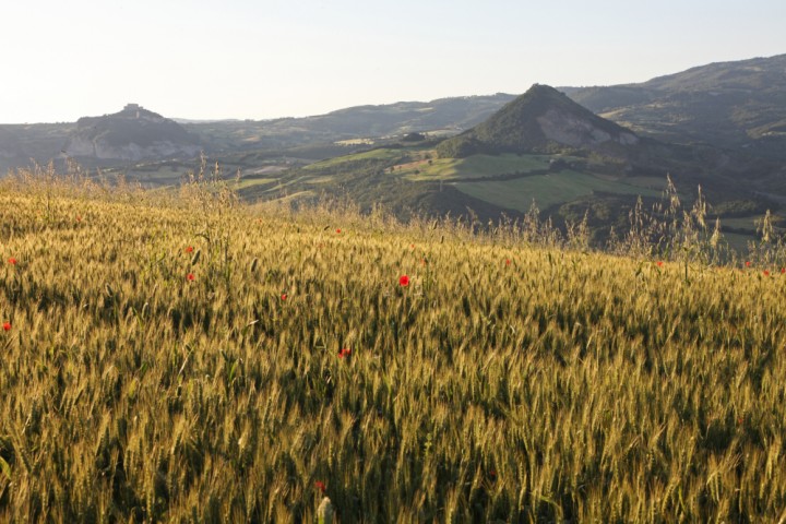 Talamello, panorama della valle foto di PH. Paritani