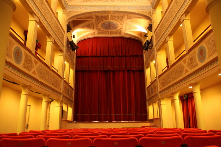 Teatro Massari, San Giovanni in Marignano foto di PH. Paritani