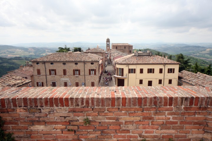View of the historical centre, Mondaino photo by PH. Paritani
