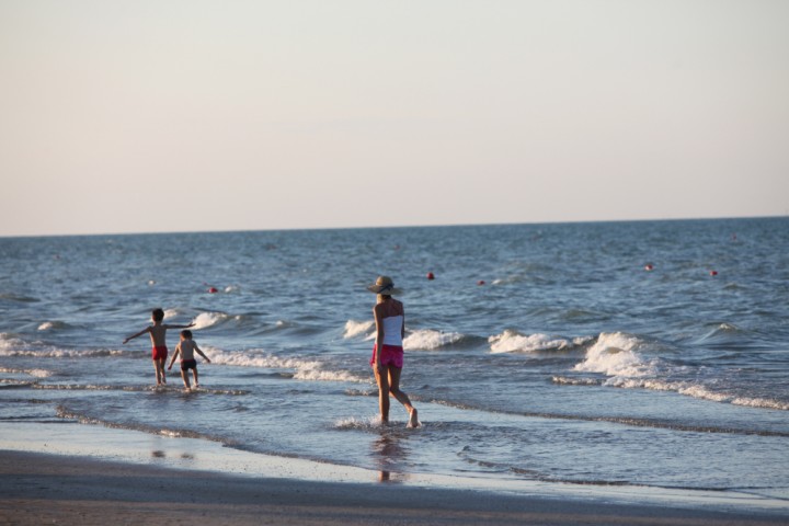 walk along the shoreline, Rimini photo by PH. Paritani