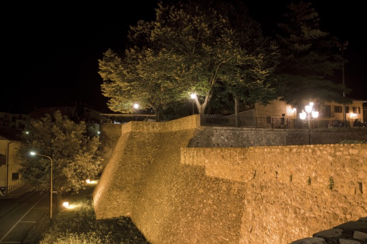 Mura di cinta, Montescudo foto di PH. Paritani