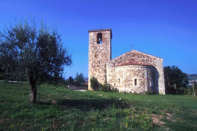 Romanesque church, Verucchio photo by E. Salvatori