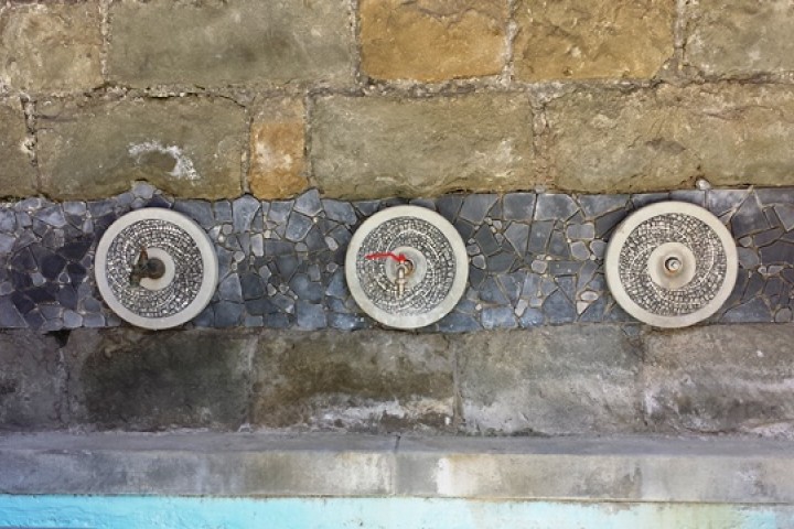 The moon in the well fountain photo by Archivio Provincia di Rimini