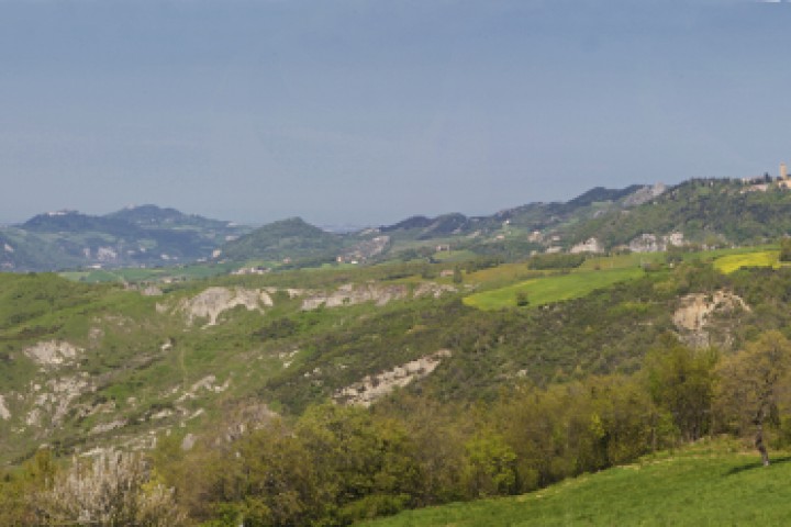 Valmarecchia, panorama di Maiolo e San Leo Foto(s) von PH. Paritani