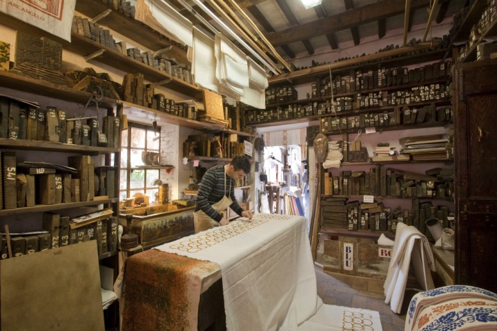 Hand-printed cloth, Santarcangelo di Romagna photo by PH. Paritani