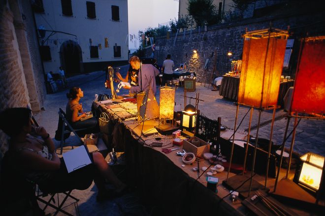 mercatino foto di L. Bottaro