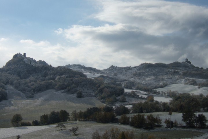 Parco naturale del Sasso Simone e Simoncello. Panorama photos de Archivio fotografico Parco Sasso Simone