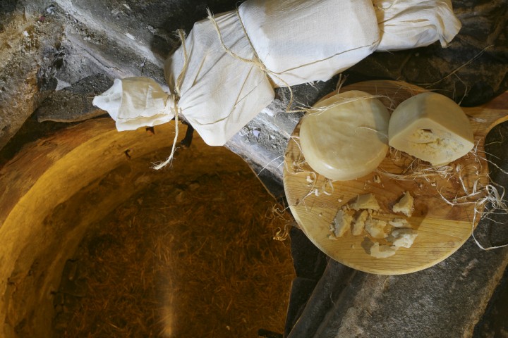 Formaggio di Fossa, Mondaino foto di PH. Paritani