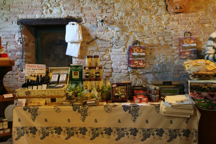 Typical products, Mondaino photo by PH. Paritani