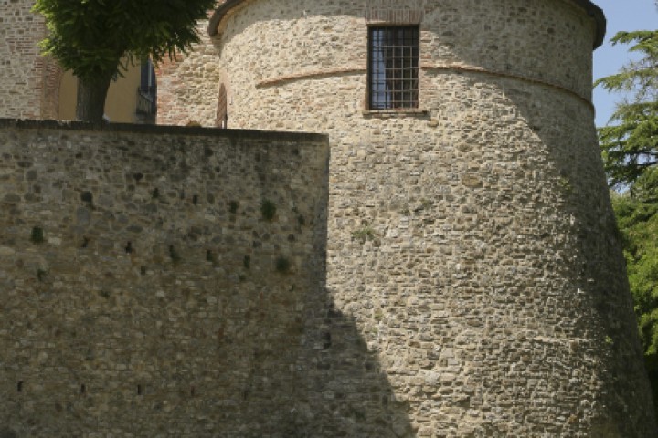 Ancient city walls, Montecolombo photo by PH. Paritani