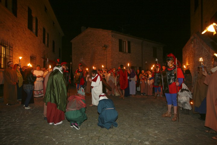 Via Crucis, Montegridolfo foto di PH. Paritani