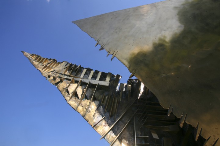 "Colpo d'ala" di Arnaldo Pomodoro, Morciano di Romagna photos de PH. Paritani