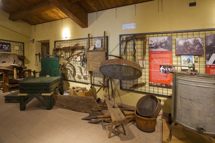 Museo etnografico, Valliano di Montescudo foto di PH. Paritani