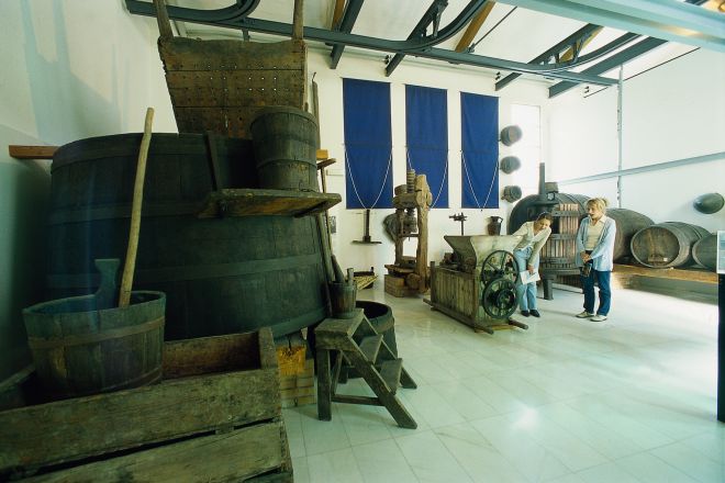 Interno museo etnografico, Santarcangelo di Romagna foto di T. Mosconi