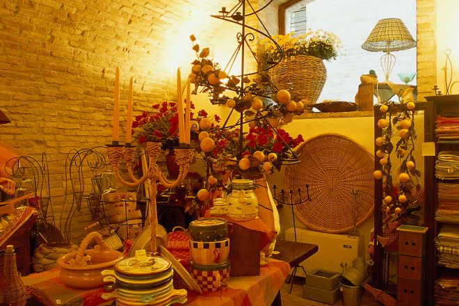 Negozio di prodotti artigianali foto di T. Mosconi