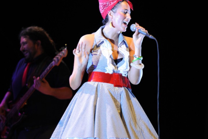 The pink night - La Notte Rosa, Nina Zilli photo by Archivio Provincia di Rimini