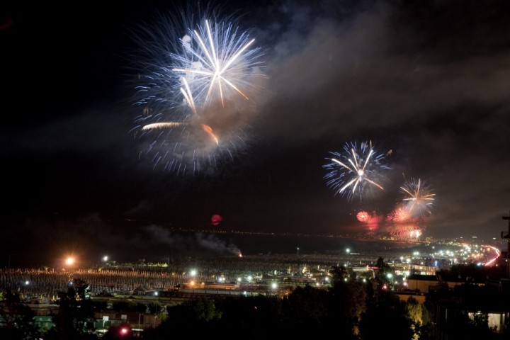 La Notte Rosa, fuochi d'artificio Foto(s) von R. Gallini