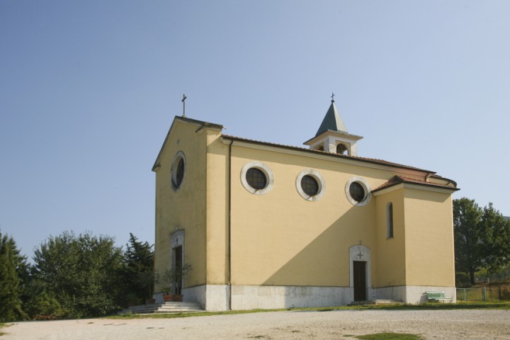 Church, Gemmano photo by PH. Paritani