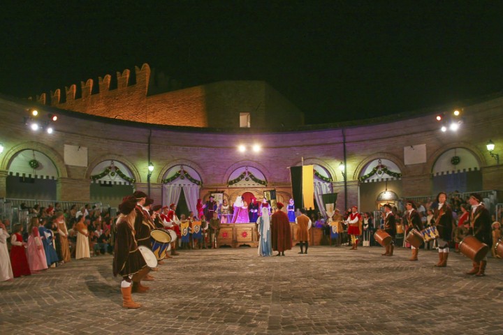 Palio del Daino, Mondaino photo by PH. Paritani