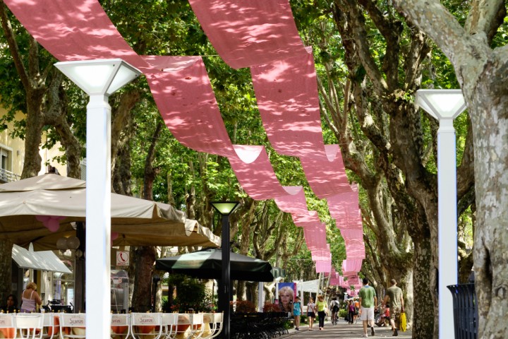 La Notte Rosa, decorazioni nell'Isola dei Platani foto di F. Giorgetti