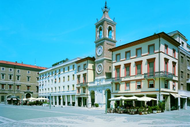 Piazza Tre Martiri, Rimini photos de E. Salvatori