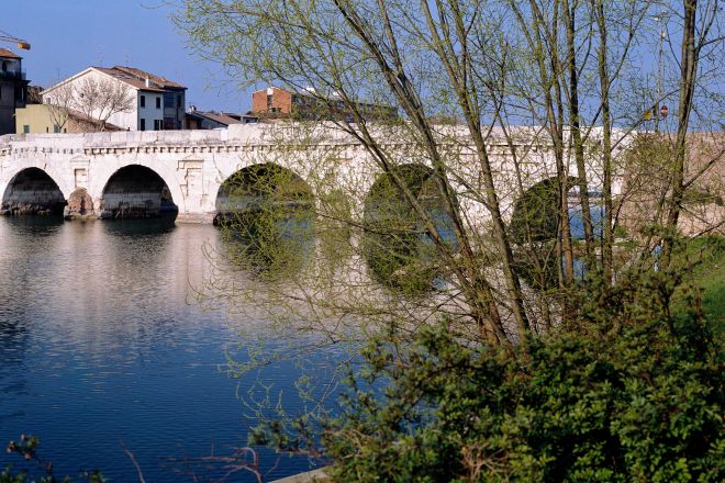 Ponte di Tiberio, Rimini photos de E. Salvatori