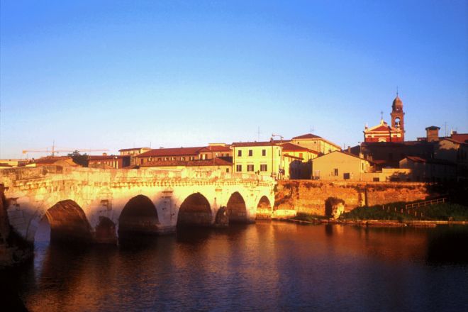Ponte di Tiberio, Rimini photos de E. Salvatori