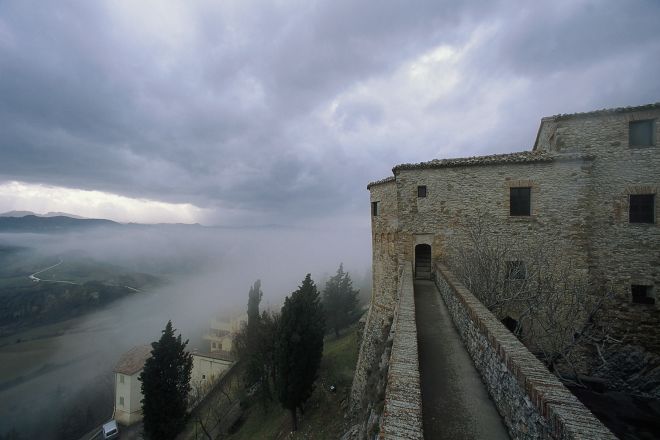 Fortress of the Guidi of Bagno family, Montebello photo by T. Mosconi
