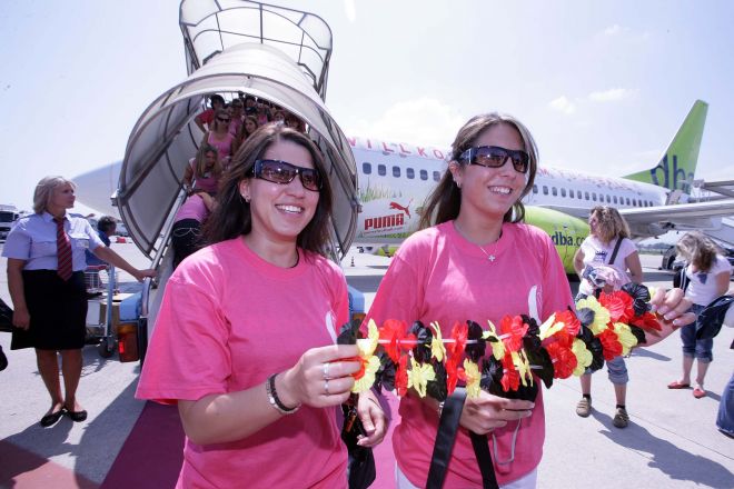 La Notte Rosa, arrivo in aeroporto, Rimini Foto(s) von Archivio Provincia di Rimini