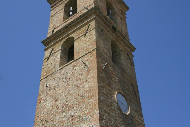 Municipal Tower, Saludecio photo by PH. Paritani