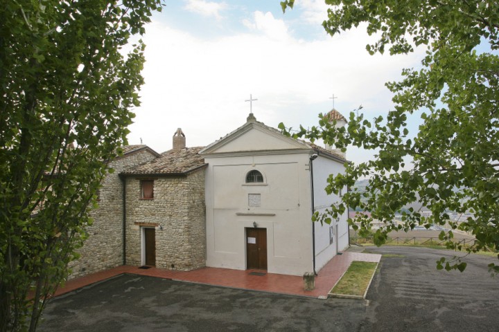 Chiesa di Carbognano, Gemmano foto di PH. Paritani