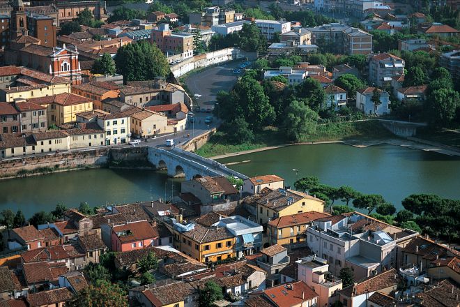 Ponte Tiberio, borgo San Giuliano e centro storico, Rimini photos de Raggi Liuzzi