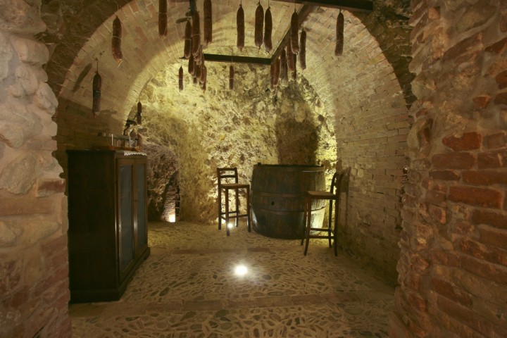 Cave, Verucchio photo by PH. Paritani