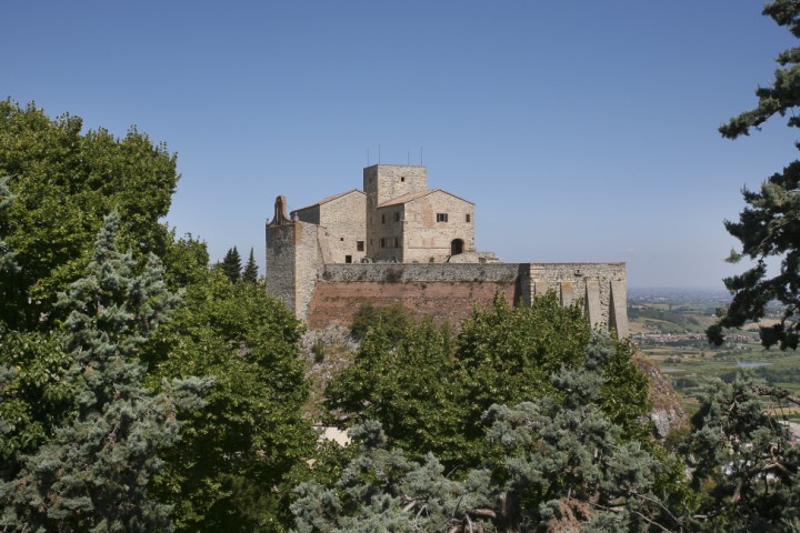 Malatesta Fortress, Verucchio photo by PH. Paritani