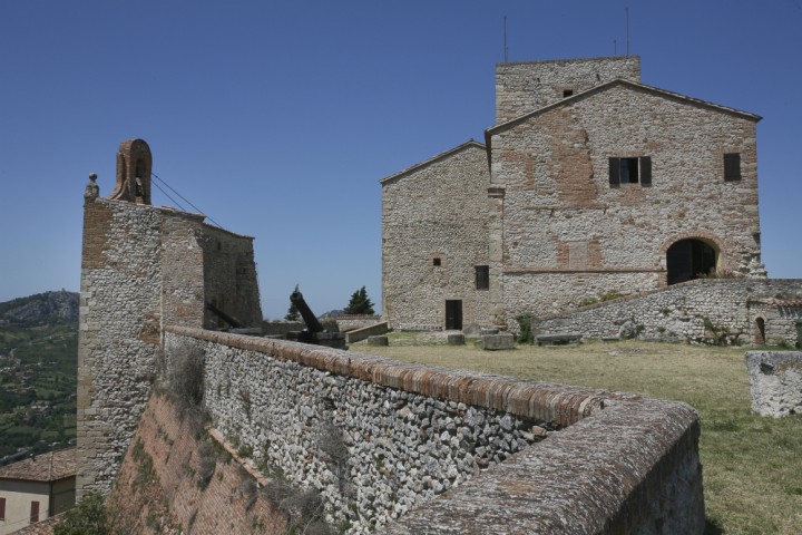 Malatesta Fortress, Verucchio photo by PH. Paritani