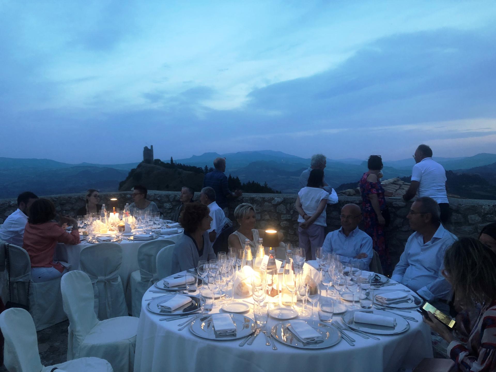 Poggio Torriana, Torriana, Romagna Osteria foto di autore sconosciuto