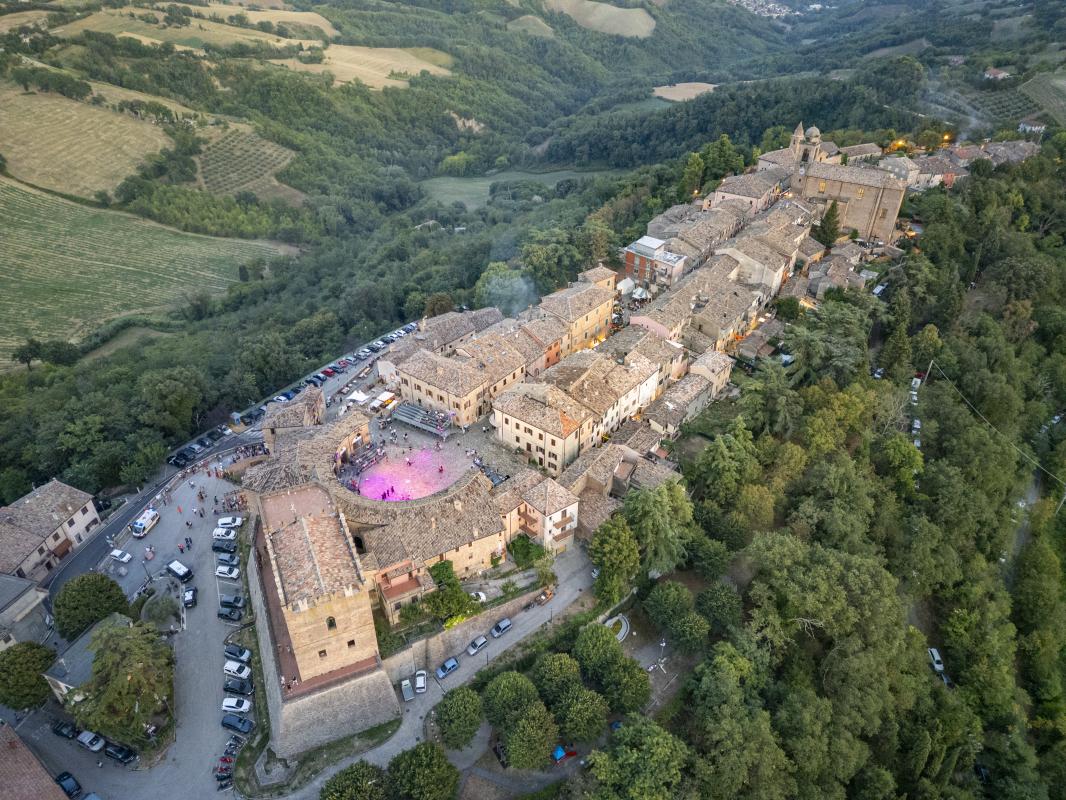 Mondaino foto di Proloco di Mondaino