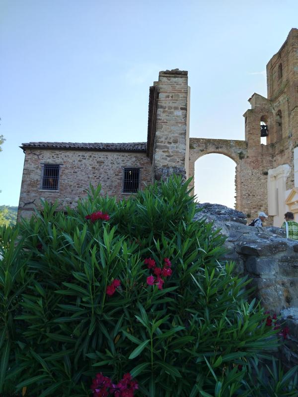 Montescudo Montecolombo | Chiesa della Pace a Trarivi