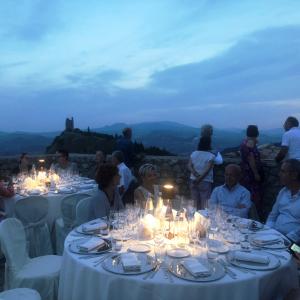 Poggio Torriana, Torriana, Romagna Osteria foto di autore sconosciuto