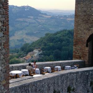 Valconca, Montefiore | panoramica, gastronomia