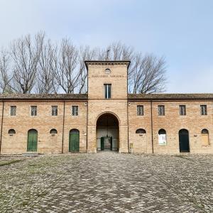 San Mauro Pascoli, Villa Torlonia, Interno corte